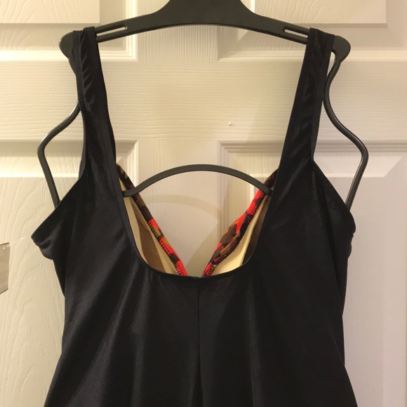 π SwimSuit ONE PIECE - Picture 5 of 7